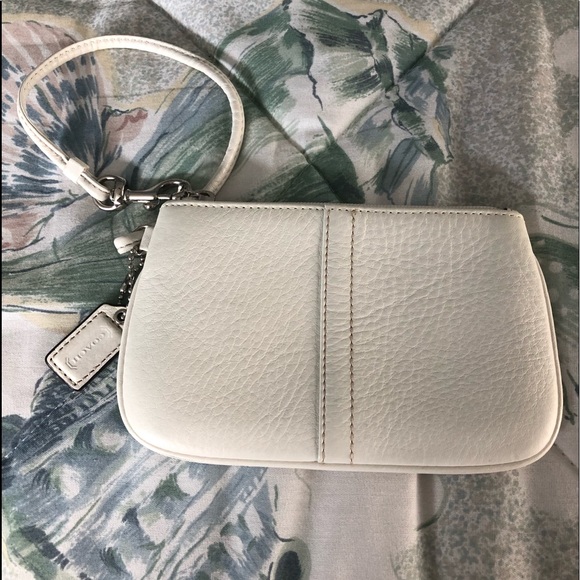 Coach Handbags - Coach pebble leather wristlet FINAL PRICE